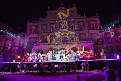 Escena de la representación del motín de Aranjuez en las fiestas de 2017. 