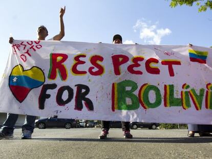 Protesta ante la embajada boliviana en Caracas.