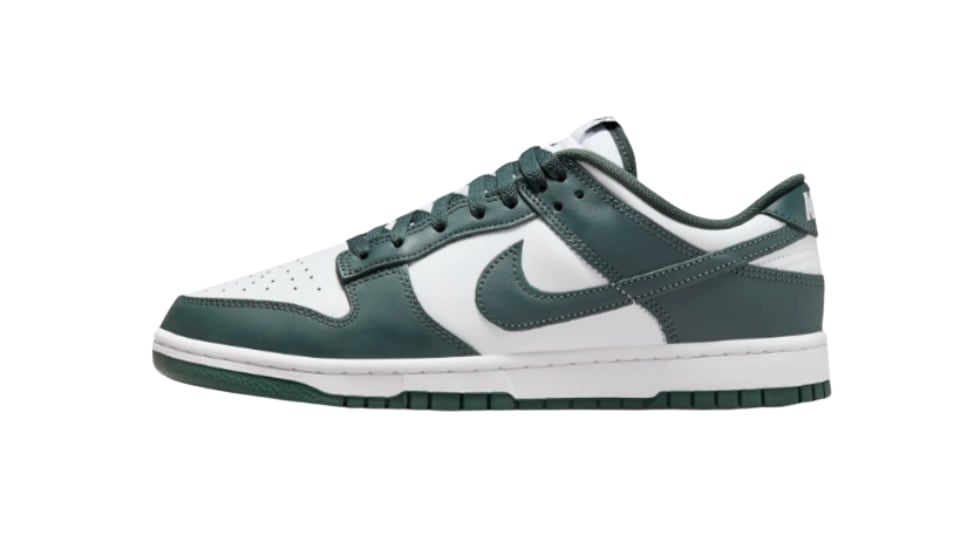 Zapatillas Dunk Low Retro de Nike.