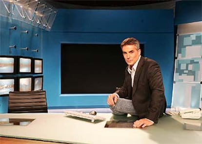 David Cantero, en el estudio 1 de Torrespaña.