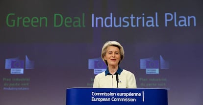 La presidenta de la Comisión Europea, Ursula von der Leyen, durante una "comunicación" en la que se detalla el "Plan Industrial Green Deal" de la UE.