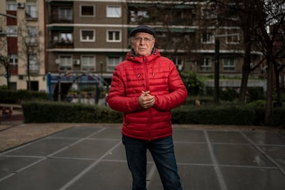 Pedro Sánchez, fotografiado en la Plaza de San Cayetano el pasado lunes, tiene a su madre en la residencia desde hace seis años. 