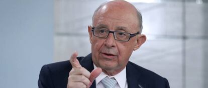 El ministro de Hacienda y Función Pública, Cristóbal Montoro, al término de la reunión del Consejo de Ministros.