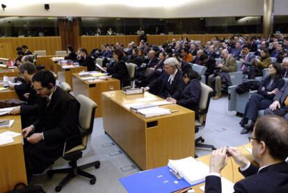 Un momento de la vista que el Tribunal de Luxemburgo celebró el 28 de febrero de 2008 sobre la fiscalidad vasca.