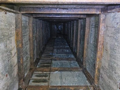 Imagen difundida por Omar García Harfuch, del túnel de 600 metros que localizado en Tijuana.