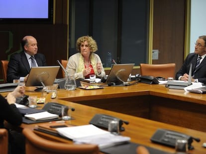 Eroski y Fagor explican en el Parlamento sobre la deuda subordinada que emitieron