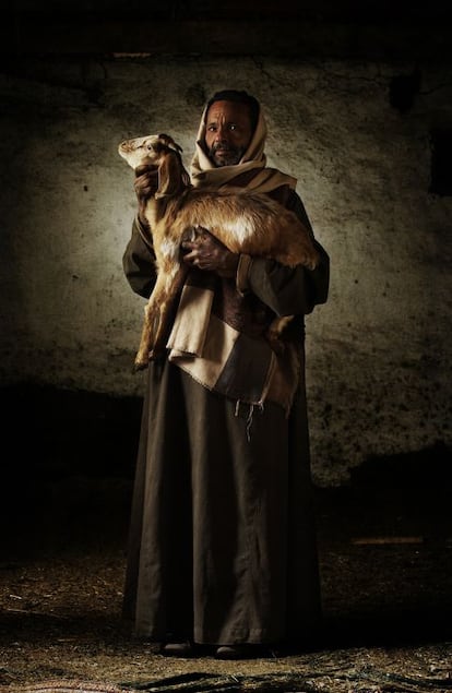 En el libro del fotógrafo madrileño se recogen retratos como el de este agricultor de una de las islas del Nilo a su paso por El Cairo.