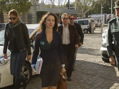 Judge Mercedes Alaya, arriving at the courthouse in Seville.