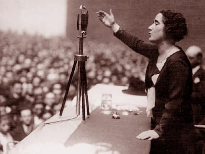 Gallardón catea en historia del voto femenino