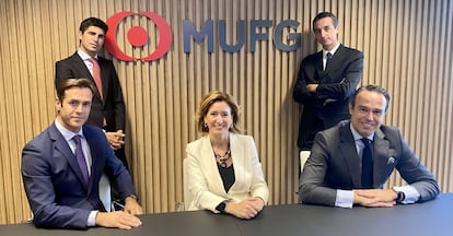 Equipo de MUFG en Madrid, con Genoveva Ramón-Borja, responsable de banca corporativa del banco para el sur de Europa, en el centro.