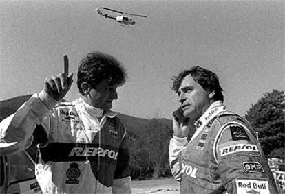 Luis Moya y Carlos Sainz, en 1996.