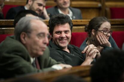 Julià de Jòdar, Josep Manel Busqueta i Eulàlia Reguant al Parlament.