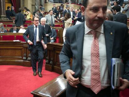 Mas, ahir al Parlament amb Espadaler, d'Unió, en primer pla.