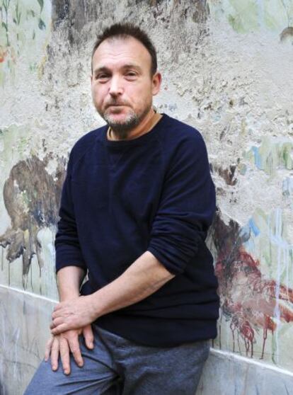 Miquel Barceló, en su taller del barrio parisiense de Les Marais.