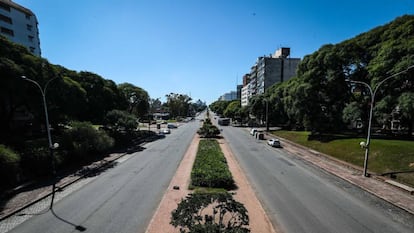 Vista del Boulevar Artigas, en Montevideo, durante el aislamiento por el coronavirus. 