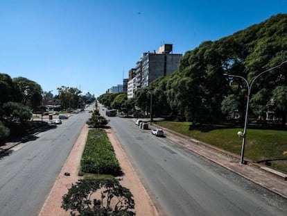 Vista del Boulevar Artigas, en Montevideo, durante el aislamiento por el coronavirus. 
