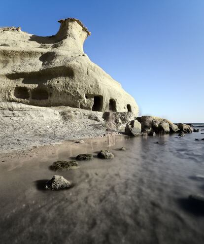 Playa almeriense de Los Coceores, en el paraje protegido de Cuatro Calas (Murcia y Almería).