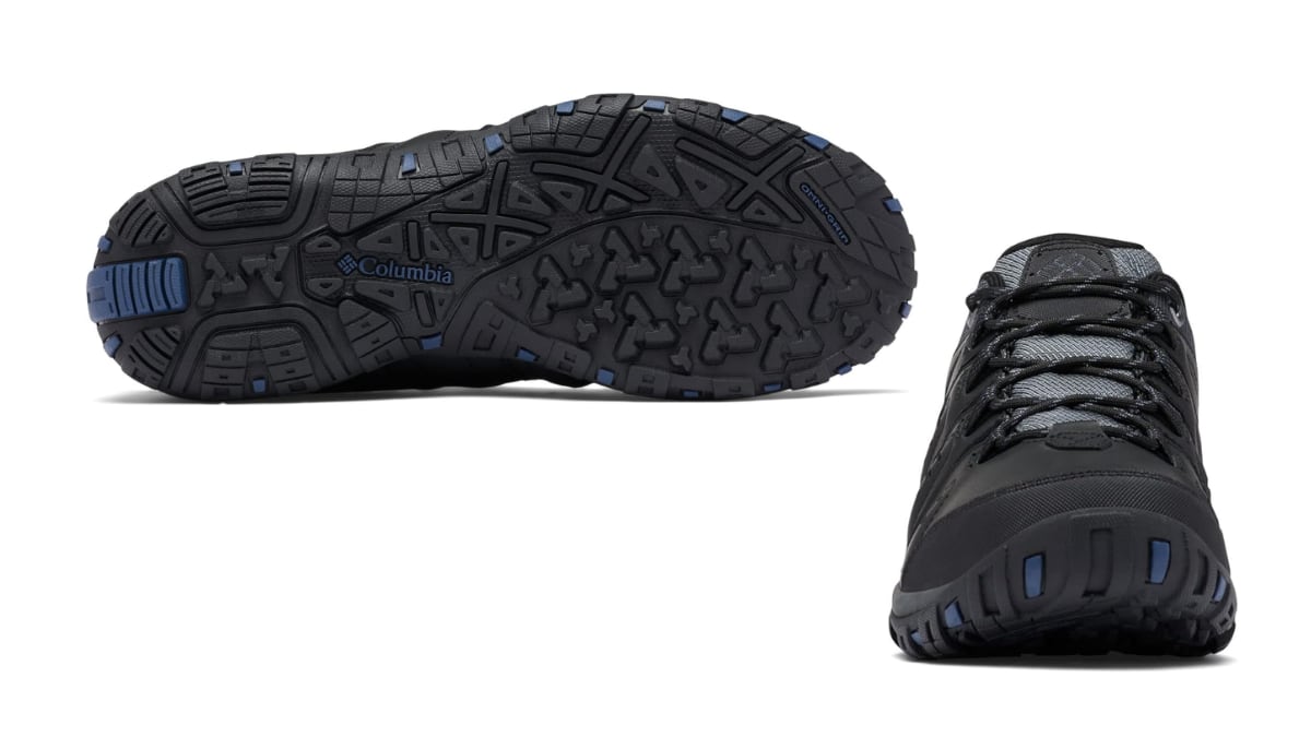 Zapatillas con tecnología Omni-Tech.