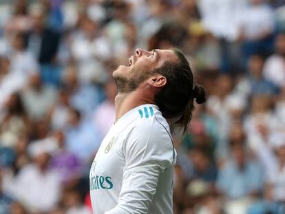 Gareth Bale se lamenta tras una ocasión fallada en el partido contra el Levante.