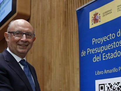 El ministro de Hacienda, Cristóbal Montoro, durante la presentación en el Congreso del proyecto de Presupuestos Generales del Estado para 2018.