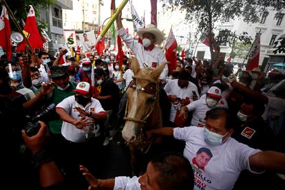 Elecciones Perú candidato Pedro Castillo