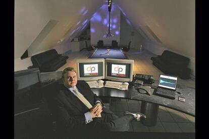 Kim Schmidtz fundó la empresa de seguridad de datos en la red, Data protect, en 1996. La vendió a buen precio.