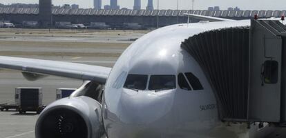 Avi&oacute;n que realizar&aacute; el vuelo inaugural desde el aeropuerto de Madrid hacia La Habana.