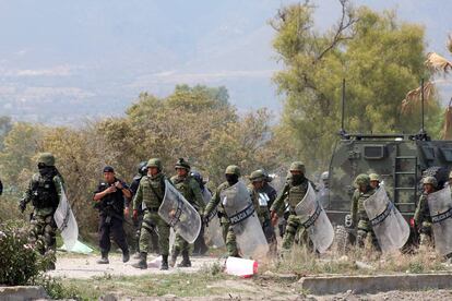 La polic&iacute;a militar, en Palmarito. 