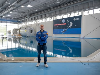 Pablo Álvarez, en el centro de preparación de astronautas de la Agencia Espacial Europea de Colonia (Alemania).