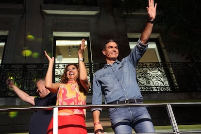 Pedro Sánchez y María Jesús Montero