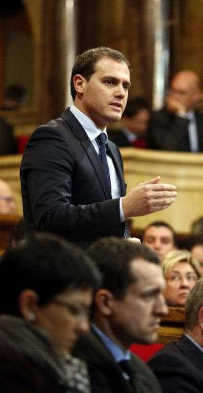 El líder de Ciutadans, Albert Rivera, en un momento de una sesión de control del Parlament.