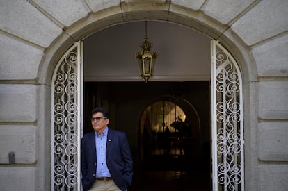 Milton Rengifo en la residencia del embajador de Colombia en Caracas.
