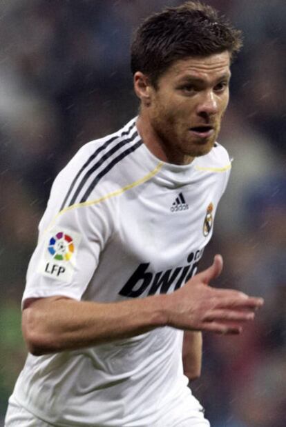 Xabi Alonso, durante un encuentro en el Bernabéu.