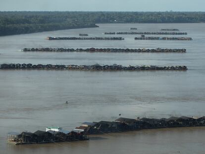 Amazonia: Balsas de la minería ilegal en el río Madeira