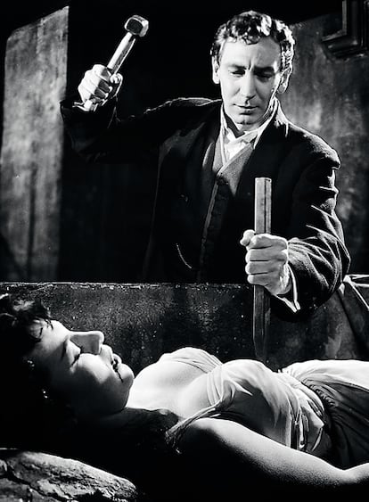 "Drácula" (1958) de Terance Fisher incide en la belleza de la víctima (Fotografía Corbis)