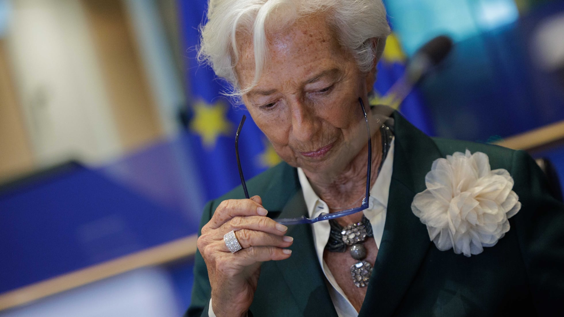 Lagarde asegura que la subida de los precios de la energía no está provocando un aumento de salarios