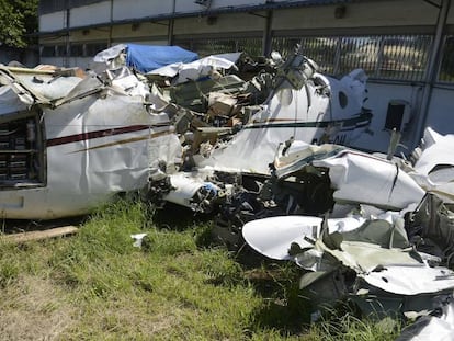 Os destroços do avião no qual viajava o ministro do STF.