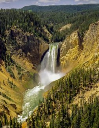 Cascada en el río Yellowstone.