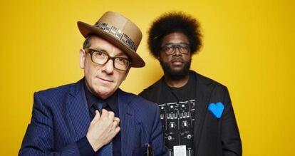 El cantautor Elvis Costello y Ahmir Khalib Thompson, alias Questlove, batería y líder del grupo The Roots.