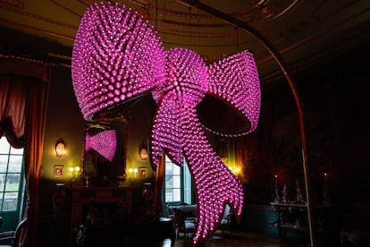 Fotografía de la muestra 'Flamboyant. Joana Vasconcelos en el Palacio de Liria.