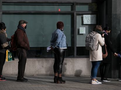 Oficina de extranjería de la calle Mallorca de Barcelona.