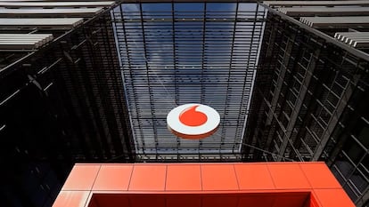 Vodafone se abre a una fusión con Iliad en Italia tras la venta de la filial española