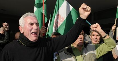 El secretario general del Sindicato Andaluz de Trabajadores (SAT), Diego Cañamero, este viernes en los juzgados.