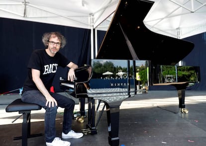 El pianista James Rhodes durante el ensayo en julio en Madrid.