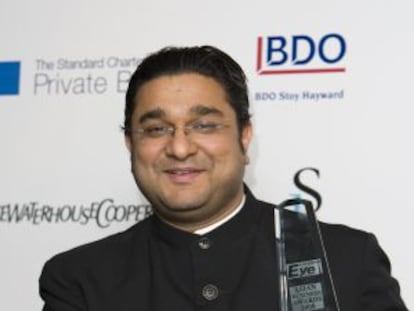 Angad Paul tras recibir un premio en el estadio de Wembley (Londres).