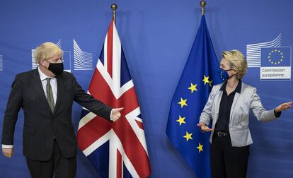 Boris Johnson y Ursula von der Leyen, el miércoles en Bruselas.