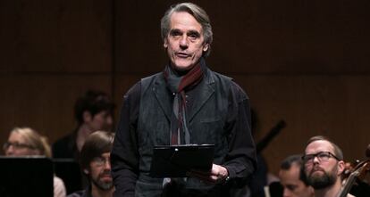 Jeremy Irons, durant un dels assajos d''Egmont', al Liceu.