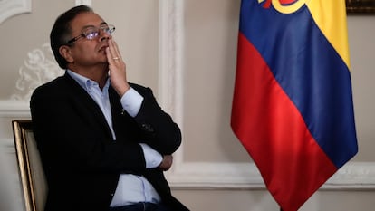 Gustavo Petro en una conferencia de prensa por los 100 días de administración, en Bogotá, el 15 de noviembre de 2022.