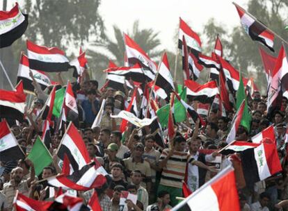 Aspecto de la manifestación de hoy en Bagdad convocada por los seguidores de Al Sáder.
