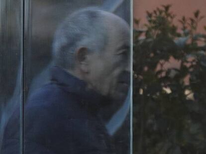 El exgobernador del Banco de España, Miguel Ángel Fernández Ordóñez, a su llegada a la Audiencia Nacional para declarar como investigado durante la instrucción del caso Bankia.